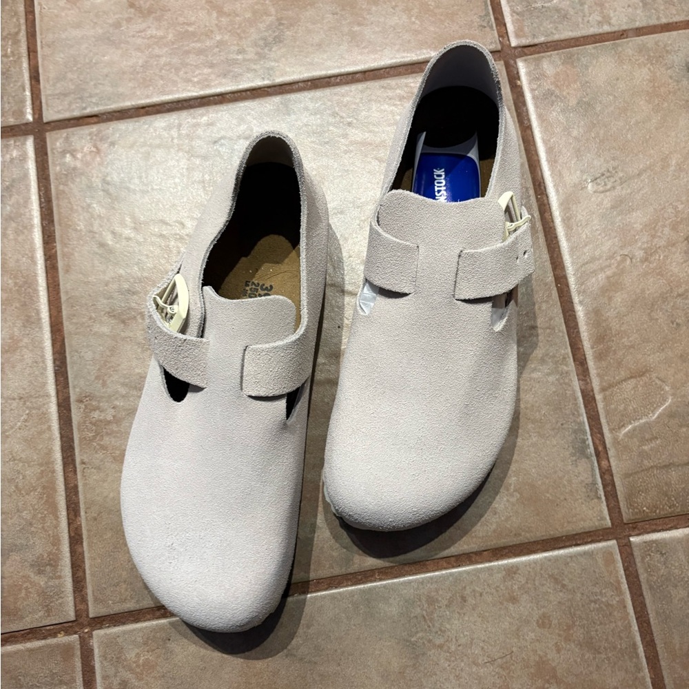 Birkenstock Londons in Antique white size 39